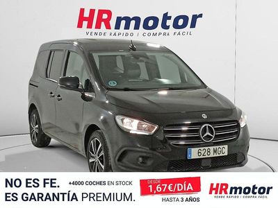 Usado Mercedes T180 116 CV (85 kW) 2023 Negro Monovolumen