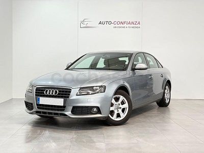 Usado Audi A4 180 CV (132 kW) 2009 Gris / plata Berlina