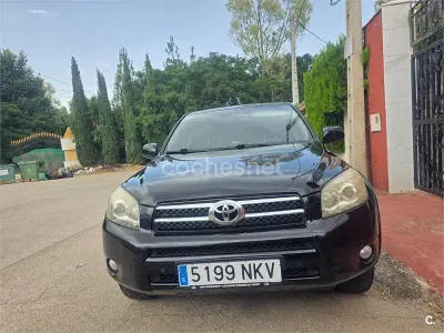 Usado Toyota RAV4 Premium 177 CV (130 kW) 2007 Negro SUV