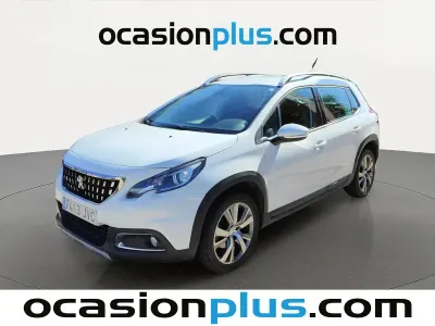 Usado Peugeot 2008 Allure 120 CV (88 kW) 2016 Blanco SUV