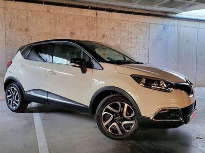 Usado Renault Captur Zen 120 CV (88 kW) 2016 Beige SUV