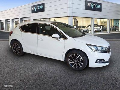 Usado DS Automobiles DS4 Design 120 CV (88 kW) 2015 Blanco Berlina