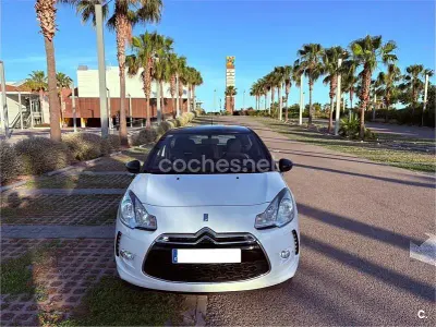 Usado Citroën DS3 82 CV (60 kW) 2013 Blanco Berlina