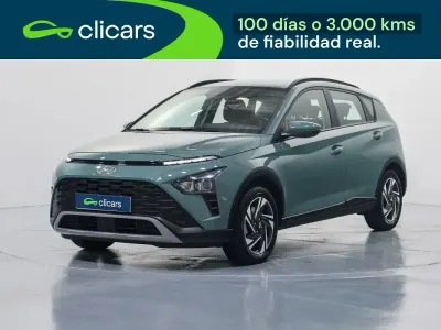 Usado Hyundai Bayon 84 CV (61 kW) 2023 Verde SUV