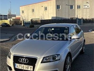 Usado Audi A3 Ambiente 170 CV (125 kW) 2011 Gris / plata Berlina