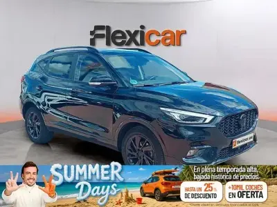Usado MG ZS Luxury 111 CV (81 kW) 2022 Negro SUV
