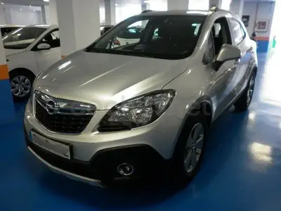 Usado Opel Mokka Selective 140 CV (102 kW) 2016 Gris / plata SUV