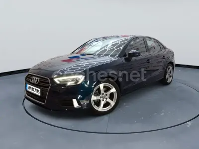 Usado Audi A3 116 CV (85 kW) 2019 Azul Berlina