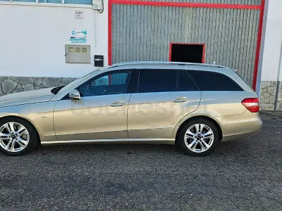 Usado Mercedes E250 204 CV (150 kW) 2010 Beige Familiar