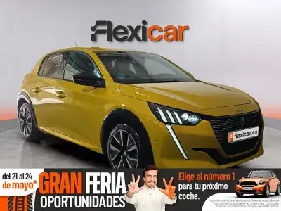 Usado Peugeot 208 GT 100 CV (73 kW) 2021 Amarillo Utilitario