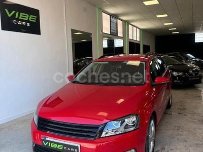 Rojo Usado 2012 VW Passat Alltrack Familiar | 9100 €