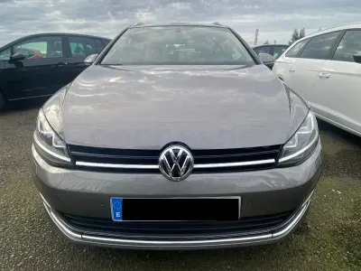 Usado VW Golf VII Advance 105 CV (77 kW) 2013 Beige Familiar
