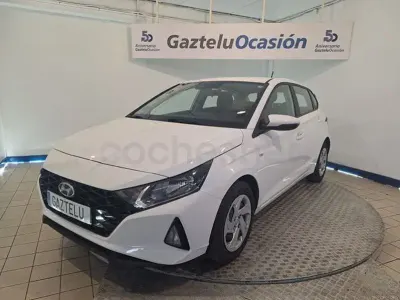 Usado Hyundai i20 100 CV (73 kW) 2021 Blanco Utilitario