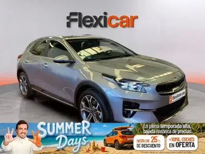 Usado Kia XCeed 141 CV (103 kW) 2021 Gris SUV