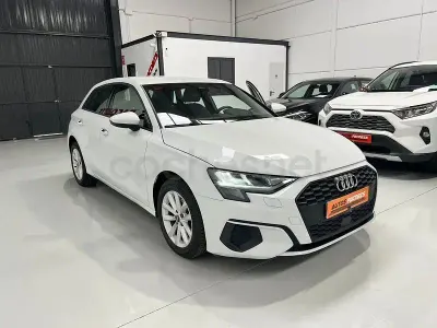 Usado Audi A3 116 CV (85 kW) 2021 Blanco Berlina