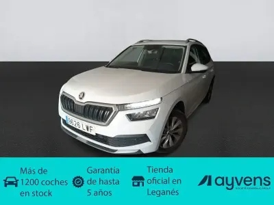 Usado Skoda Kamiq 95 CV (69 kW) 2022 Blanco SUV