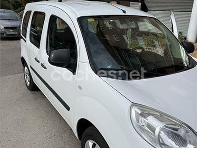 Usado Renault Kangoo 75 CV (55 kW) 2021 Blanco Familiar