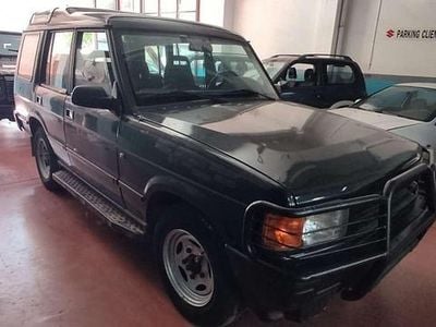 Usado Land Rover Discovery Basis 111 CV (81 kW) 1995 Verde SUV