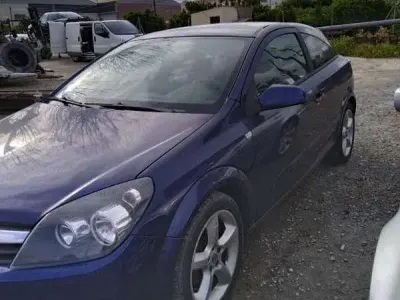 Usado Opel Astra Cosmo 99 CV (72 kW) 2007 Azul Utilitario