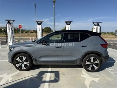 Käytetty Volvo XC40 Plus 169 kW (231 HP) 2022 Eléctrico Katumaasturi
