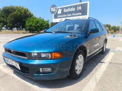 Usado Mitsubishi Galant 163 CV (119 kW) 1998 Verde Familiar