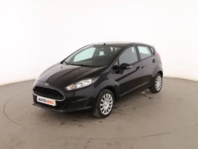 Usado Ford Fiesta Trend 82 CV (60 kW) 2016 Negro Utilitario