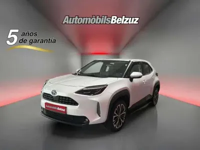 Usado Toyota Yaris Cross Active 125 CV (91 kW) 2024 Blanco SUV