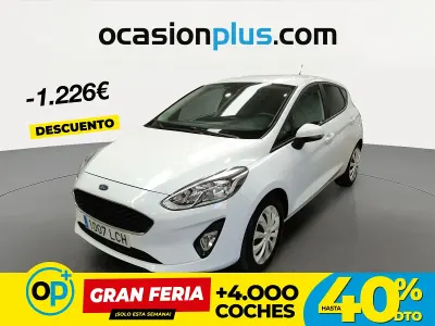 Usado Ford Fiesta Trend 85 CV (62 kW) 2019 Blanco Utilitario