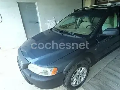 Usado Volvo XC70 Summum 163 CV (119 kW) 2005 Negro Familiar