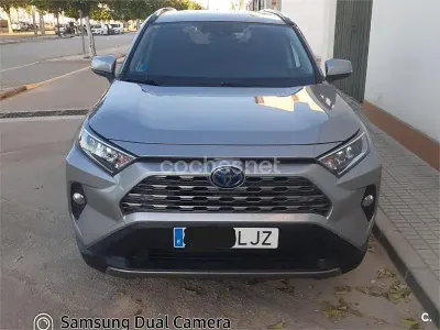 Usado Toyota RAV4 Hybrid Advance 218 CV (160 kW) 2020 Gris / plata SUV