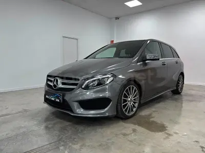 Usado Mercedes B200 136 CV (100 kW) 2017 Gris / plata Utilitario