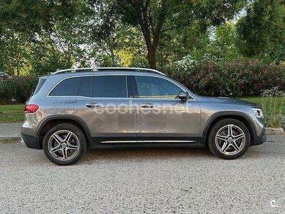 Mercedes GLB220