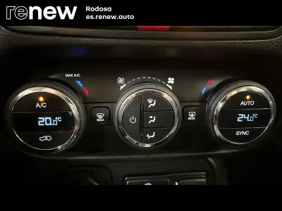 Usado Jeep Renegade Limited 120 CV (88 kW) 2017 Blanco SUV