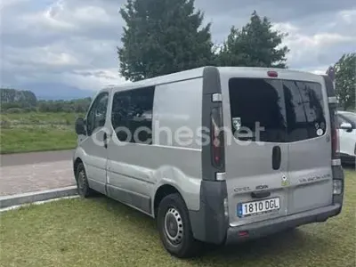 Usado Opel Vivaro 145 CV (106 kW) 2017 Gris / plata Monovolumen