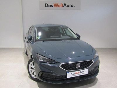 Usado Seat Leon Style 150 CV (110 kW) 2025 Azul Utilitario
