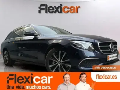 Używany Mercedes E300 320 KM (235 kW) 2020 Niebieski Kombi