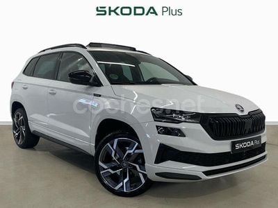 Blanco Usado 2025 Skoda Karoq SportLine SUV | 34.400 € (Caro)