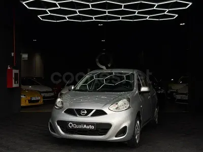 Usado Nissan Micra Acenta 80 CV (58 kW) 2015 Gris / plata Utilitario
