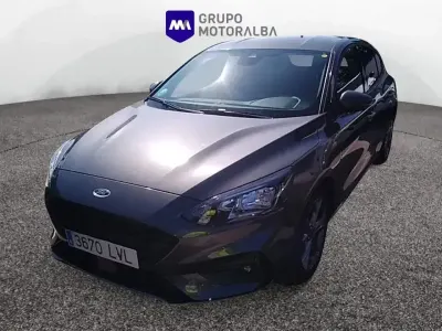 Usado Ford Focus ST-Line 125 CV (91 kW) 2021 Gris Berlina