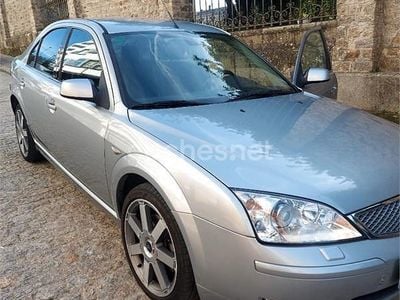 Gris / plata Usado 2006 Ford Mondeo Titanium X Berlina | 4200 € (Un poco caro)