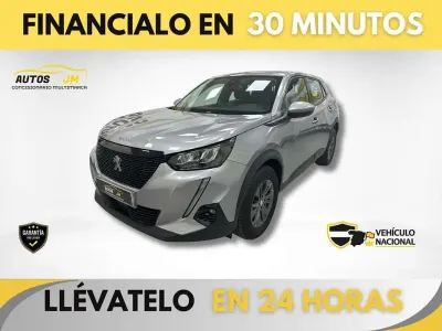 Usado Peugeot 2008 Active 109 CV (80 kW) 2021 Gris SUV