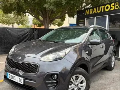 Usado Kia Sportage 132 CV (97 kW) 2016 Gris / plata SUV