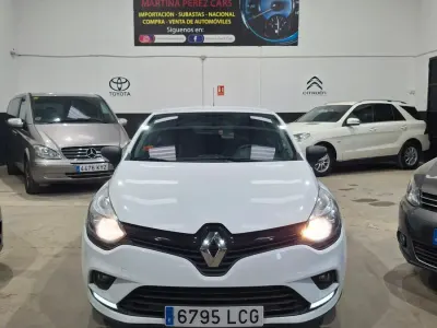 Usado Renault Clio Business 90 CV (66 kW) 2019 Blanco
