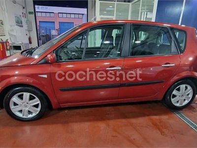 Naranja Usado 2006 Renault Scénic II Dynamique Monovolumen | 3500 € (Un poco caro)