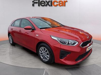 Usado Kia Ceed 115 CV (84 kW) 2020 Rojo Utilitario