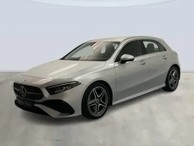 Usado Mercedes A200 150 CV (110 kW) 2023 Gris plata