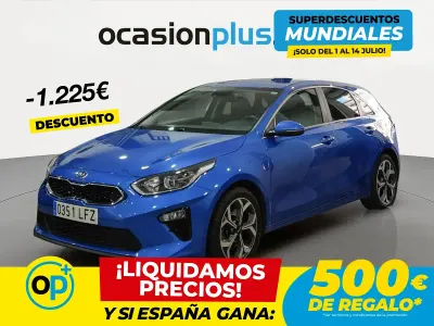 Usado Kia Ceed 120 CV (88 kW) 2020 Azul Utilitario