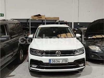 Blanco Usado 2016 VW Tiguan R-line SUV | 14.999 € (Caro)