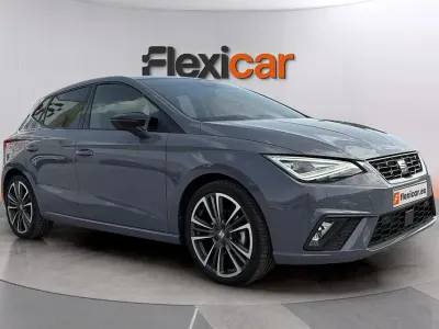 Usado Seat Ibiza FR 150 CV (110 kW) 2024 Gris Utilitario