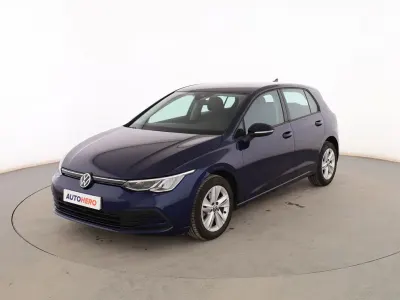 Usado VW Golf VIII 116 CV (85 kW) 2021 Azul Berlina